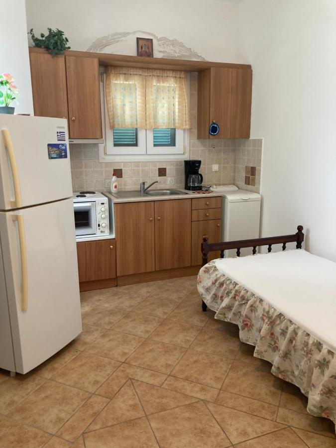 Agkyra Rooms Aladhinon Exterior foto